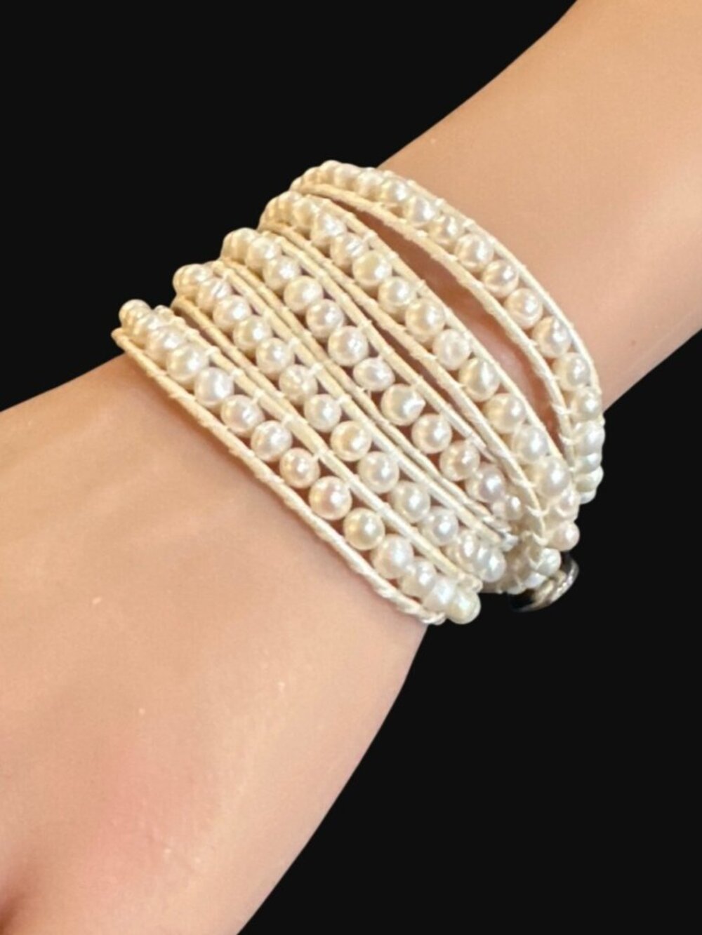 Victoria Emerson White Leather And Pearls Wrap Bracelet 36 Inch Length Womens